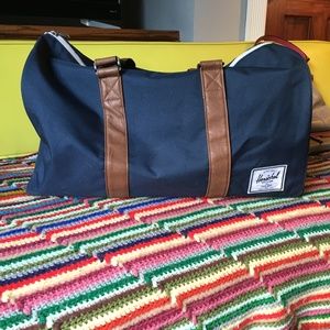 Hershel Novel Duffel Bag (Navy Blue)